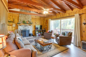 Crestline Cabin Close to Lake Arrowhead and Skiing